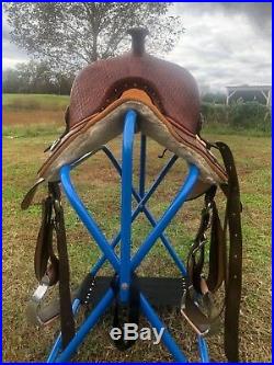 14 Hilason treeless barrel saddle