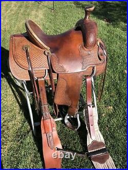 15 Dale Martin Ranch Roping Saddle
