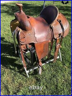 15 Dale Martin Ranch Roping Saddle