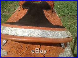 15 Royal King Western show saddle tooled light oil leather withsilver