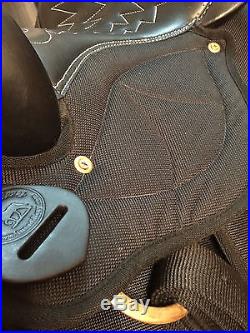 16 TN Saddlery Quilted Gaited Western Endurance