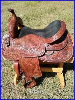 17 Dale Chavez All Around Cowhorse Saddle