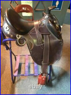Australian stock saddle in good condition. Great for any riding style