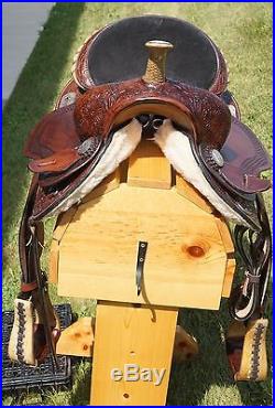 Beautiful 16 Tooled Leather Western Dark Brushed Oil Barrel Saddle & Black Seat