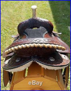 Beautiful 16 Tooled Leather Western Dark Brushed Oil Barrel Saddle & Black Seat