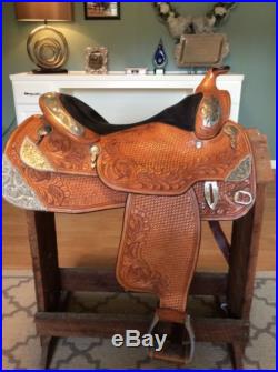 Dale Chavez show saddle