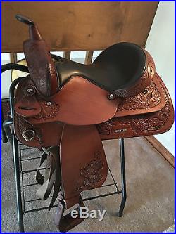 Gorgeous Used Circle Y Park and Trail Western Saddle 15