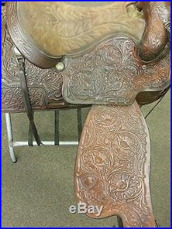 Hereford tex-tan saddle 15in used