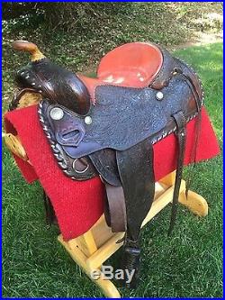 NO RESERVE VINTAGE CLEBURNE SADDLE 15.5 INCH SEAT COLLECTIBLE EQUINE