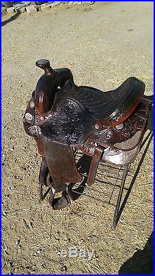 Ortho Flex Western Pleasure/ Show Saddle 16 inch seat