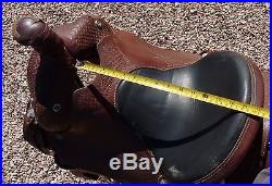 Roy McCaughey Custom Roping Saddle 15.5