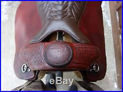 Tucker Custom made western saddle, 16.5 seat in EUC