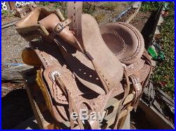 USED 16 HAND ENGRAVED BUCKSTITCHED WESTERN WADE ROPING LEATHER HORSE SADDLE