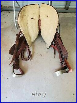 Used Older 14 Brown Leather Big Horn Western Roping Saddle withTooling