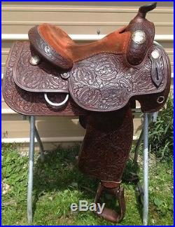 Used/vintage15 Dale Chavez Western show saddle hand tooled withengraved silver