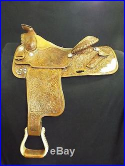 VICTOR SHOW SADDLE WITH TACK