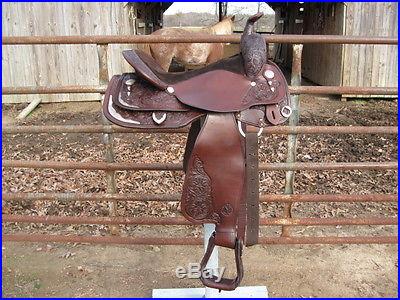 Very Litely Used 16 Circle Y Western Saddle Equitation Show Trail All Around NR