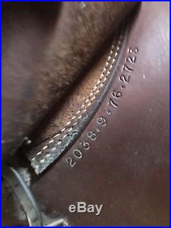Vintage Circle Y 15 1/2 Western saddle